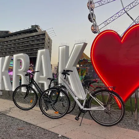 아파트 Jacuzzi & Bike Apartment,