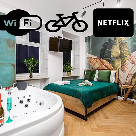 Jacuzzi & Bike Apartment, Апартаменты *