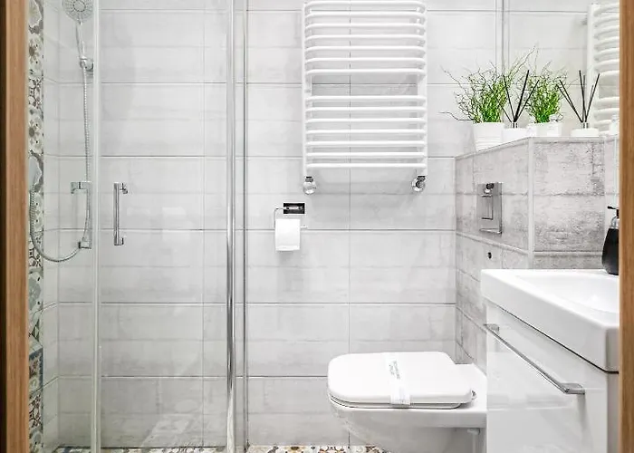 Jacuzzi & Bike Apartment, شقة *