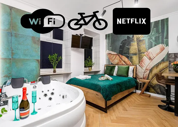 Jacuzzi & Bike Apartment, شقة *
